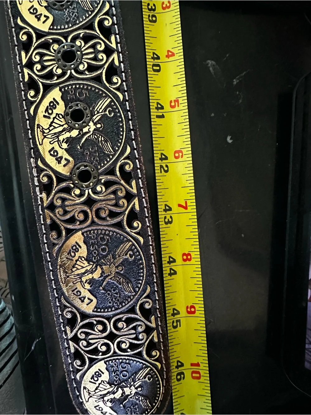 Men's Brown Embossed Leather Belt with Coin Motif new without tags